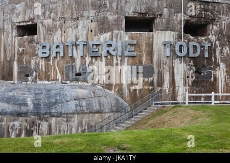 Frankreich, Region Nord-Pas de Calais, Pas-De-Calais Abteilung, Cote d-Opale Bereich, Audinghen, Cap Gris Nez Umhang, Musee du Mur de Atlantique, Batterie Todt, Zweiter Weltkrieg deutsche Bunker Museum, außen Stockfoto