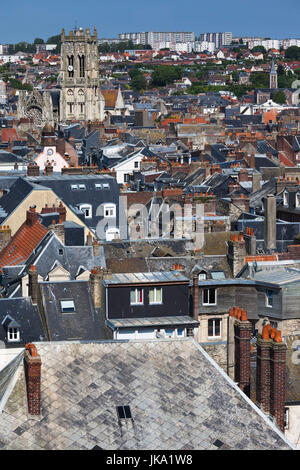 Frankreich, Normandie, Seine-Maritime Abteilung, Dieppe, erhöhte Stadtansicht mit Kirche Eglise St-Jacques Stockfoto