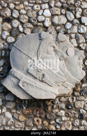 Frankreich, Normandie, Seine-Maritime Abteilung, Etretat, Falaise De Amont Klippen, Musee Nungesser und Coli, Museum, das die französische Flyern, die erfolglos versucht, über den Atlantik 1927, Relief auf Museumswand fliegen Stockfoto