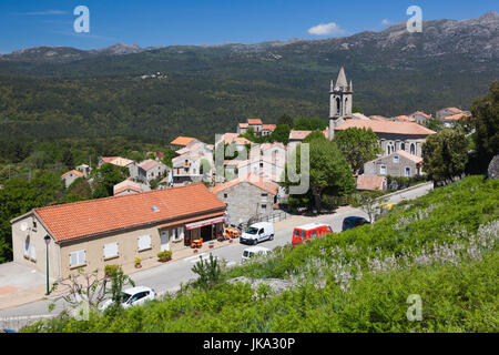 Frankreich, Korsika, Departement Corse-du-Sud, La Alta Rocca Region, Zonza, erhöhten Blick auf die Stadt Stockfoto