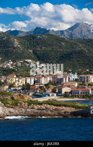 Frankreich, Korsika, Haute-Corse Abteilung, La Balagne Region, Ile Rousse, Blick auf die Stadt von Ile De La Pietra Stockfoto