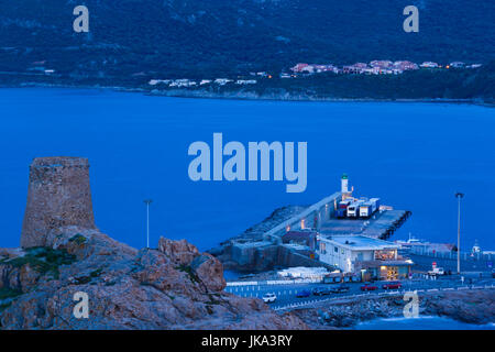 Frankreich, Korsika, Haute-Corse Abteilung, La Balagne Region, Ile Rousse, Ile De La Pietra, Genueser Turm, Dämmerung Stockfoto