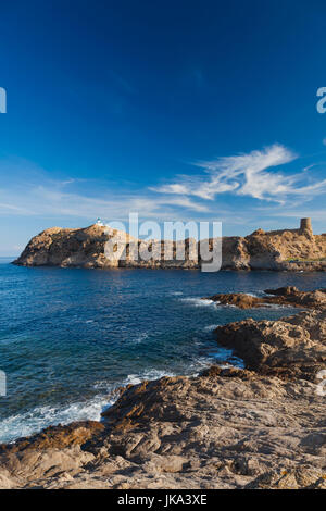 Frankreich, Korsika, Haute-Corse Abteilung, La Balagne Region, Ile Rousse, Ile De La Pietra Insel, Leuchtturm und genuesischen Turm Stockfoto