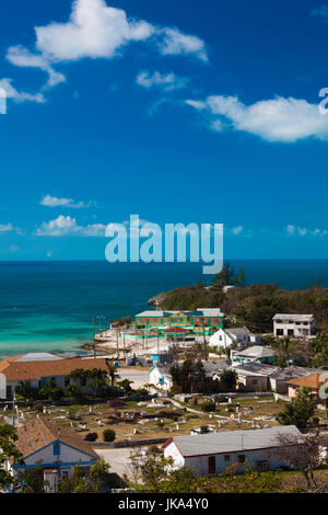 Bahamas, Eleuthera Insel Gregory Town, erhöhten Blick auf die Stadt Stockfoto