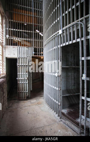 USA, Iowa, Council Bluffs, historische Pottawattamie County Jail, 1885 Squirrel Cage Gefängnis, 3-stöckiges Gefängnis in einer Trommel, Innenraum Stockfoto