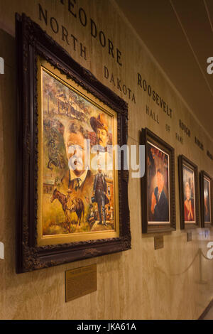 USA, North Dakota, Bismarck, North Dakota State Capitol, Galerie von North Dakota Berühmtheiten, Präsident Theodore Roosevelt, eines der ersten uns Nationalparks in North Dakota aufgebaut Stockfoto