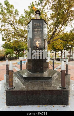 USA, Florida, Miami, Havanna, Calle Ocho, SW 8th Street, ewige Fackel in Erinnerung an die Schweinebucht-Invasion Stockfoto