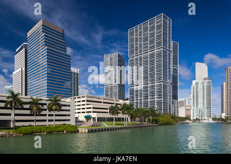 USA, Florida, Miami, Skyline der Stadt vom Brickell Key Stockfoto