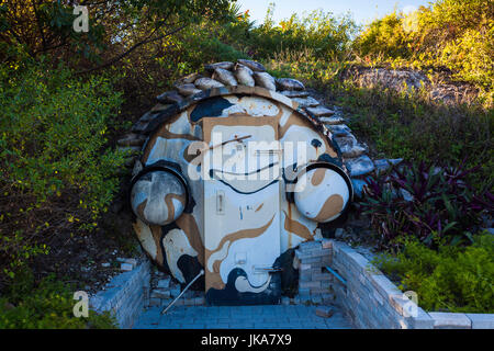 USA, Florida, Riviera Beach, Peanut Island Park, ehemaligen geheimen Bunker gebaut für Präsident John F. Kennedy, Außeneingang Stockfoto