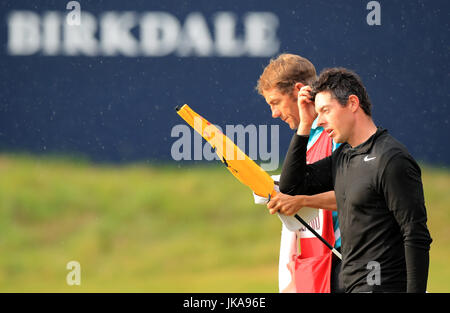 Northern Ireland Rory McIlroy endet das 18. Loch tagsüber drei The Open Championship 2017 im Royal Birkdale Golf Club, Southport. Stockfoto