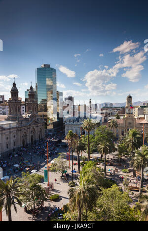 Chile, Santiago, Plaza de Armas und Metropolitan Cathedral, erhöhten Blick Stockfoto