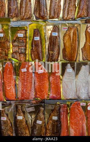 Chile, Seenregion, Puerto Montt, Angelmo Hafen Markt, Räucherfisch Stockfoto