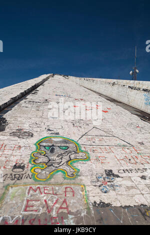 Albanien, Tirana, The Pyramid, ehemalige Grab von kommunistischer Führer Enver Hoxha Stockfoto