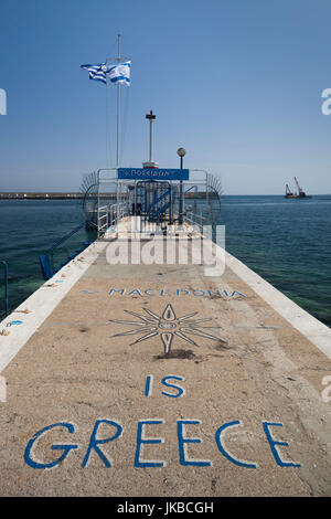 Griechenland, OstMazedonien und Thrace Region, Kavala, Kavala Hafen, Anlegestelle Inschrift, dass Mazedonien Griechenland Stockfoto