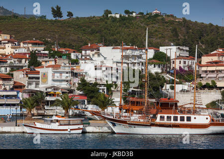 Griechenland, Mazedonien Zentralregion, Neos Marmaras, Sithonia Halbinsel Chalkidiki Bereich Hafen Blick Stockfoto