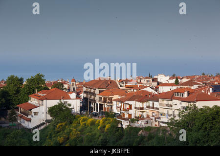 Griechenland, Mazedonien Zentralregion Litohoro, erhöhten Blick auf die Stadt, am späten Nachmittag Stockfoto