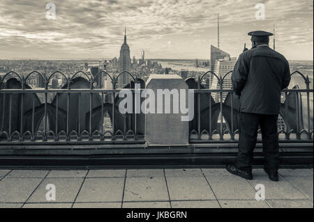 USA, New York, New York City, Manhattan Blick von oben auf die 30 Rock-Viewning Plattform Stockfoto