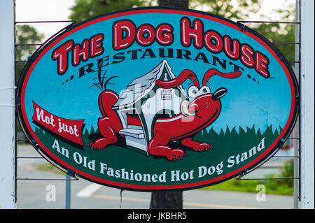 USA, Massachusetts, Cape Cod, Dennis Port, melden Sie für The Dog House, Hot-Dog Restaurant Stockfoto