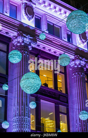 England, London, Oxford Street, Soho, Chirstmas Dekorationen Stockfoto