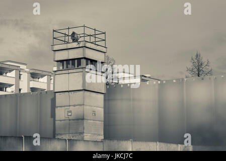 Deutschland, Berlin, Prenzlauerberg, Gedenkstätte Berliner Mauer, ehemalige Wachturm Stockfoto