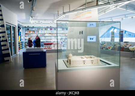 Deutschland, Berlin, Museum Insel, Humboldt-Box, weisen für die bald rekonstruiert werden Neue Schloss Royal Palace, Palast Modell Stockfoto