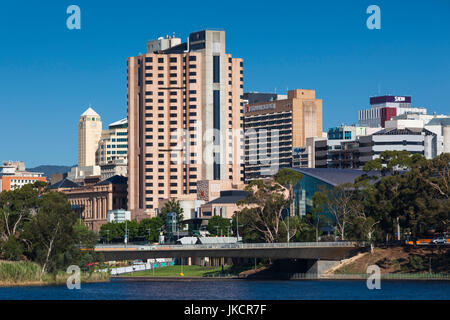 Australien, South Australia, Adelaide, Skyline vom Lake Torrens, tagsüber Stockfoto