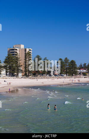 Australien, South Australia, Gelnelg, Waterfront Gebäude, Glenelg Beach Stockfoto