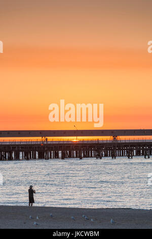 Australien, South Australia, Yorke Peninsula, Wallaroo, Stadt Steg, Sonnenuntergang Stockfoto