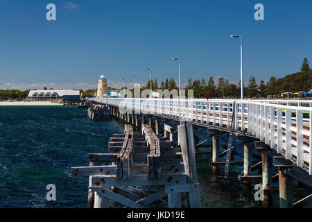 Australien, Western Australia, The Southwest, Busselton, Busselton Jetty, längste in der südlichen Hemisphäre, 1841 Meter in der Länge Stockfoto