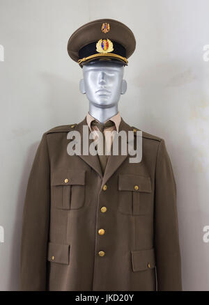 Rumänien, Banat Region, Timisoara, Dauerausstellung von der Revolution von 1989, Militär und Polizei-Uniformen Stockfoto