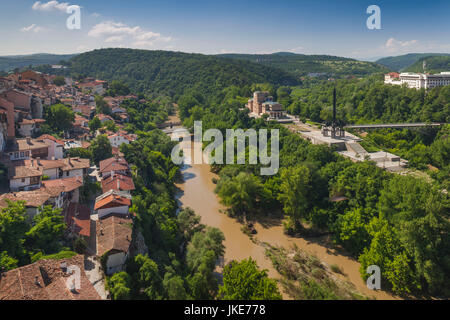 Bulgarien, Mittelgebirge, Veliko Tarnovo, erhöhte Ansicht von Varosha, Altstadt Stockfoto