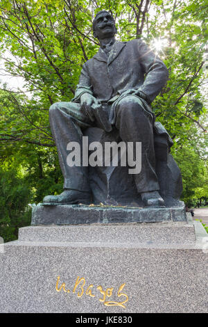 Bulgarien, Sofia, Sofia Kirche Saint-Bereich, Statue, Ivan Vazov, Bulgariens berühmteste Schriftsteller Stockfoto