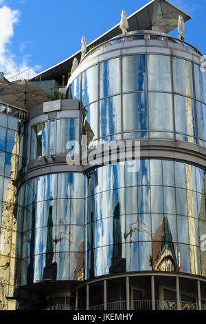 Stephansdom (Stephansdom) spiegelt sich in Haas House, Wien, Wien, 01. Old Town, Wien, Österreich Stockfoto