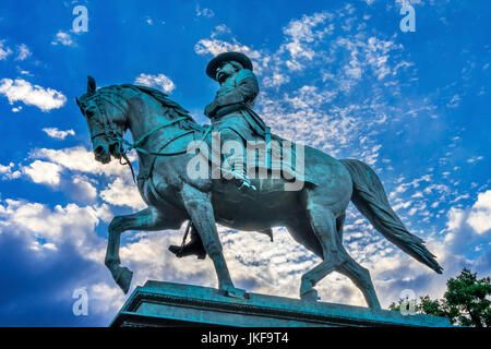 General John Logan Memorial Bürgerkrieg Statue Logan Circle Washington DC.  Statue gewidmet 1901 Bildhauer Franklin Simmons und Richard Hunt. Stockfoto