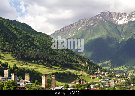 Alte Stadt Mestia, im Kaukasus, Georgien. Stockfoto