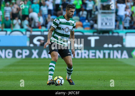 Lissabon, Portugal. 22. Juli 2017. Sporting «s Verteidiger Cristiano Piccini aus Italien während der pre-Season-freundlich-match zwischen Sporting CP und AS Monaco im Estadio Jose Alvalade am 22. Juli 2017 in Lissabon, Portugal... Bildnachweis: Bruno Barros/Alamy Live-Nachrichten Stockfoto