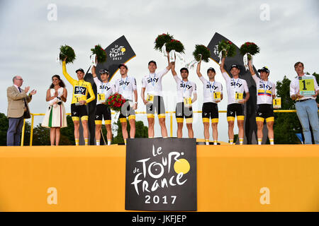 23. Juli 2017, Paris Champs - Elysées, Frankreich, 21. Etappe der Tour de France, Montgeron - Paris Champs - Elysées Team Sky Sieger der Mannschaftswertung der 104. Tour de France Stockfoto