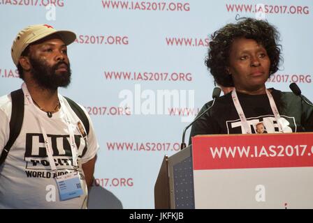 Paris, Frankreich, IAS, Internationales Treffen der AIDS-Gesellschaft, AIDS-Aktivisten unterbrechen die Rede des französischen Ministers Hea-lth, Informationen zu Treffen der Gemeinschaft, Rednerpodium Stockfoto