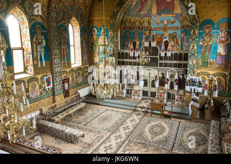 Kleine orthodoxe Kirche im Dorf Oncesti, Banat, Rumänien Stockfoto