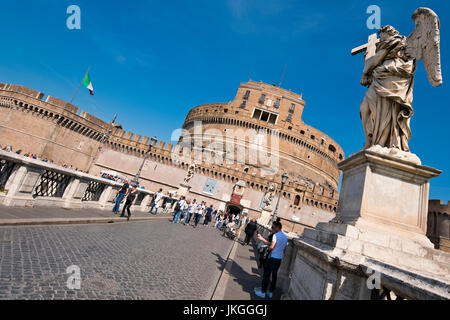 Horizontale Ansicht von Castel Sant'Angelo in Rom. Stockfoto