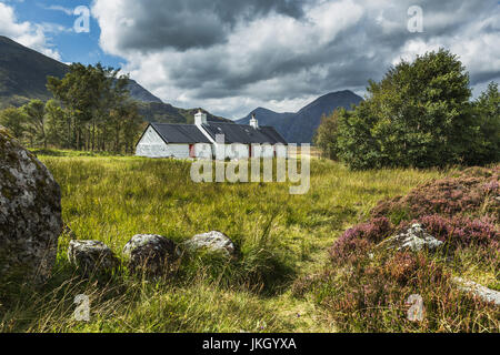 Blackrock Cottage und Buachaille Etive Mor, Glencoe, Schottland Stockfoto