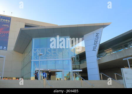 Queensland Museum und Sciencentre in Southbank in Brisbane Australien besuchen Menschen. Stockfoto