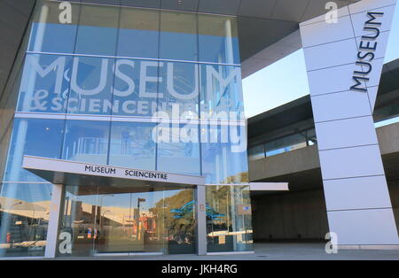 Queensland Museum und Sciencentre in Southbank in Brisbane Australien besuchen Menschen. Stockfoto