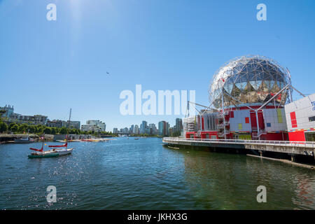 Vancouver, Kanada - 20. Juni 2017: Die Welt der Wissenschaft und Olympisches Dorf in Showqualität Creek an einem sonnigen Nachmittag Stockfoto