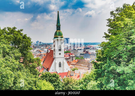 Die St.-Martins Kathedrale, die Kathedrale von St. Martin ist das größte Kirchengebäude der Stadt Bratislava, Slowakei, Europa Stockfoto