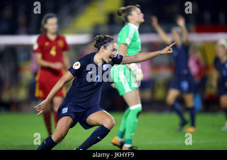 Englands Jodie Taylor feiert scoring ihrer Seite zweite Tor des Spiels während der UEFA Women's Euro 2017, Spiel der Gruppe D im Rat Verlegh Stadion, Breda. Stockfoto