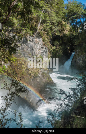 Los Alerces Cascade im Nahuel Huapi Nationalpark, Argentinien Stockfoto