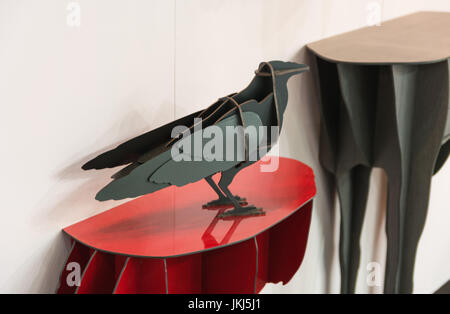 Crow von einem Baum Stockfoto