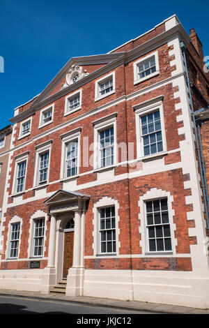 Ein Blick auf das historische Fairfax House befindet sich auf Castlegate in der City of York in England. Stockfoto