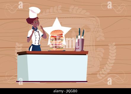 Weibliche African American Koch Kochen große Burger-Cartoon-Chef im Restaurant Uniform über hölzerne strukturierten Hintergrund Stock Vektor